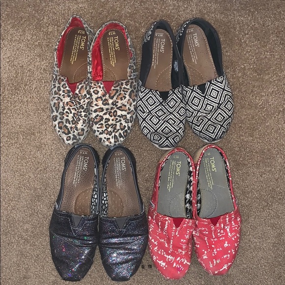 SOLD❗️BUNDLE of 4 TOMS🤩 size 7.5 - Picture 1 of 5